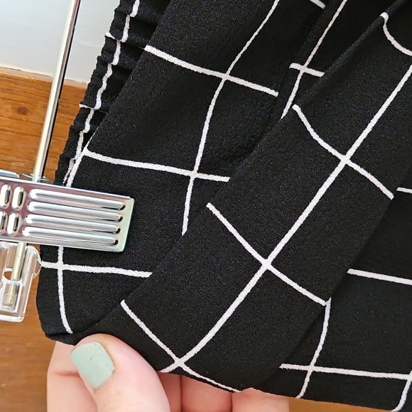 NWOT Black and White Wide-leg Pants - Picture 5 of 10